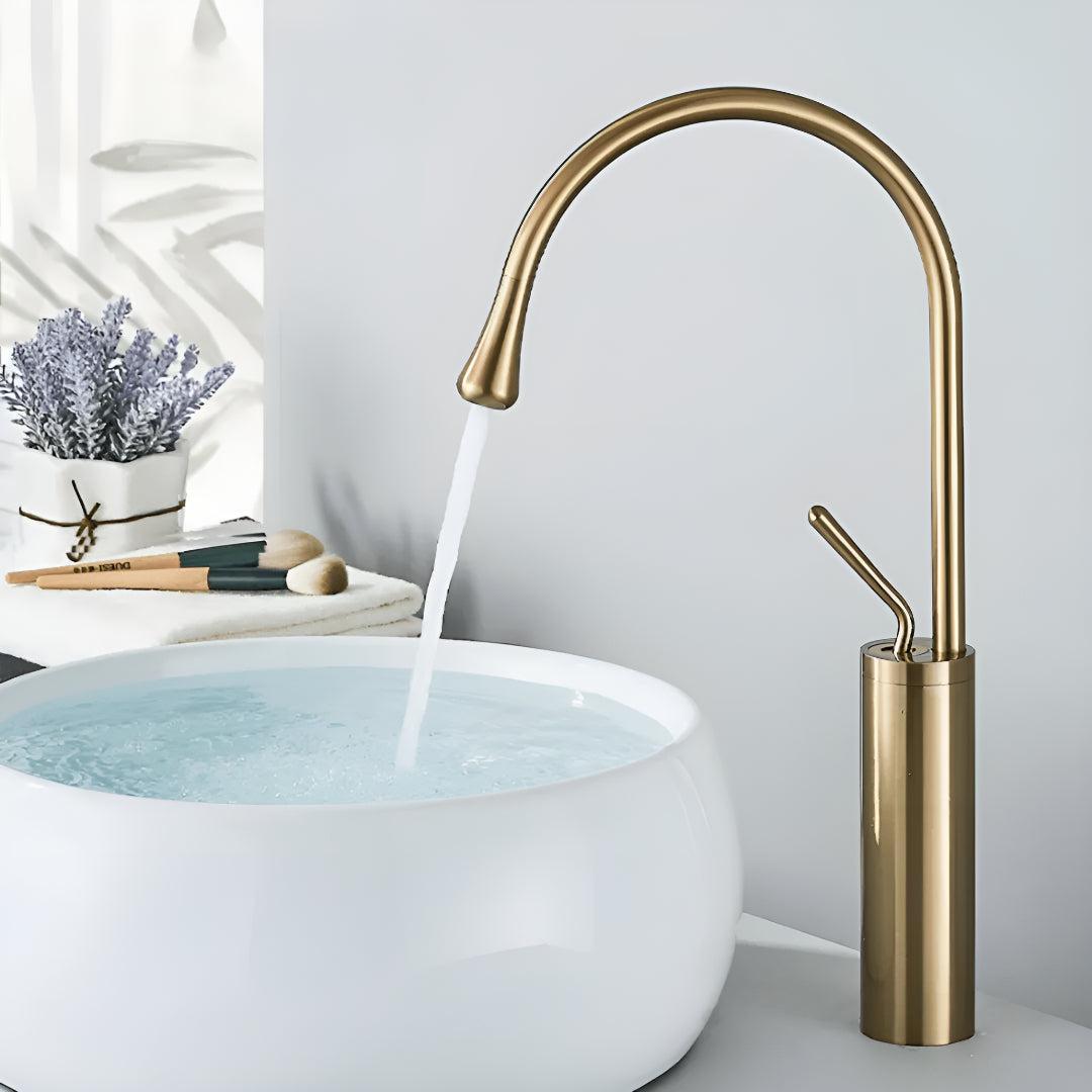 Bathroom Sink Faucet With Single Handle Hot And Cold Control