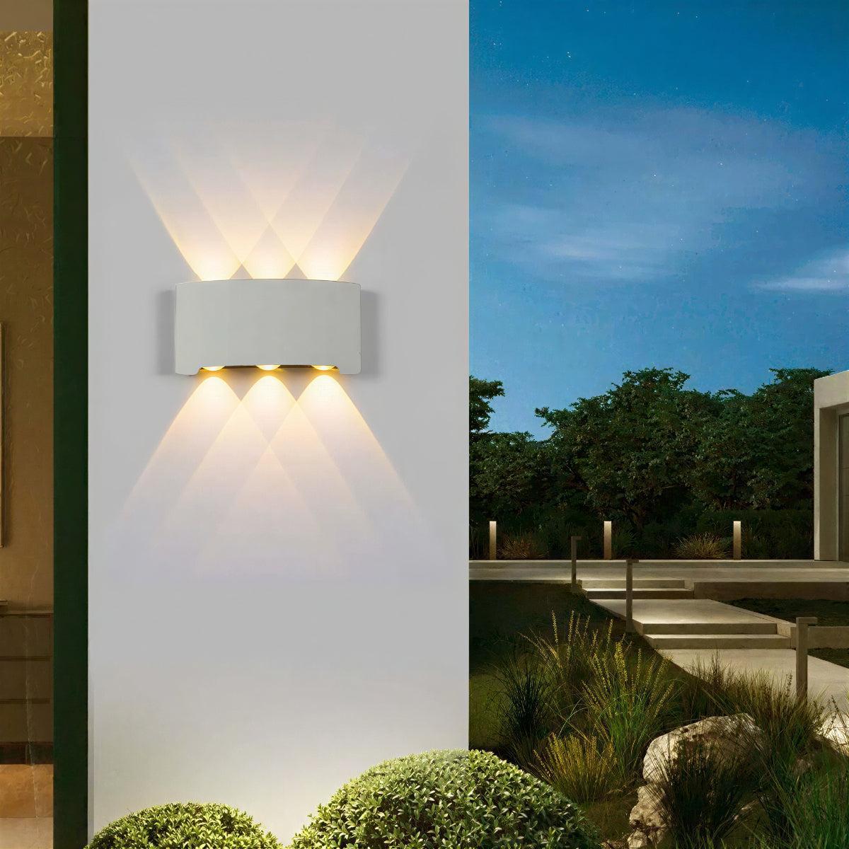 Outdoor Wall Light Sconce With Curve Style
