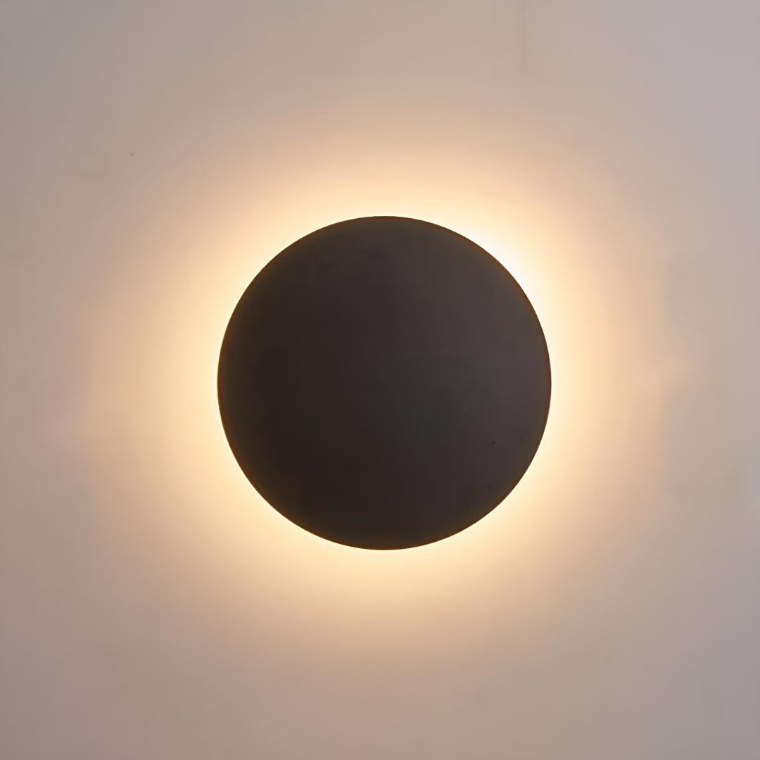 Round Metal LED Wall Mounted Light with Ambient Glow