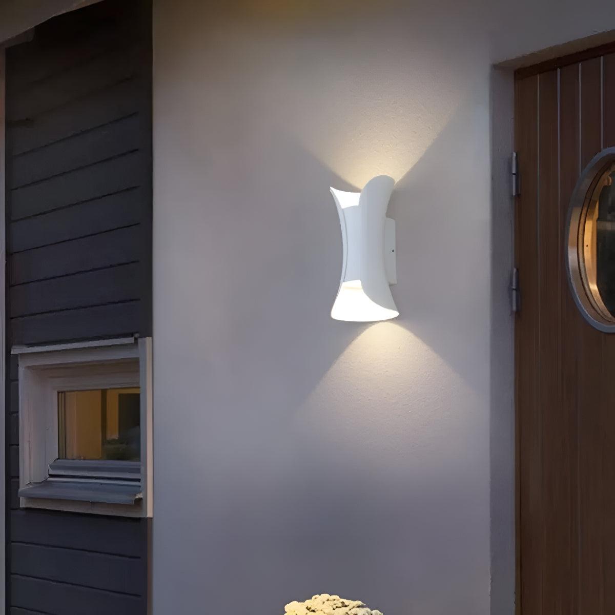 Curved Outdoor Wall Light With Up and Down Fixture