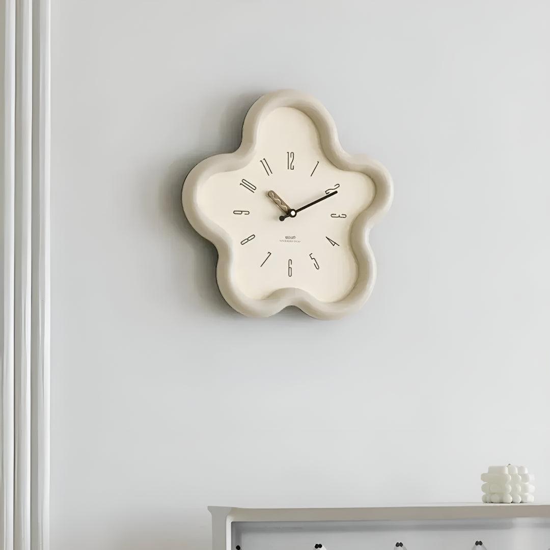 Decorative Flower Wall Clock With Silent Pendulum Design